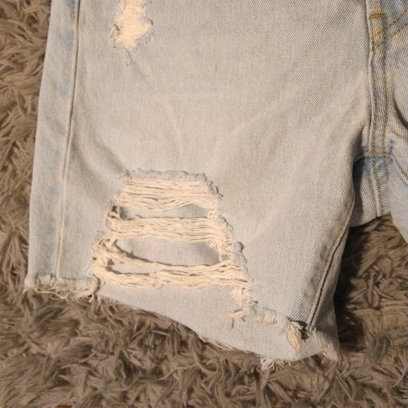 ❤️Levis shorts - Picture 7 of 7